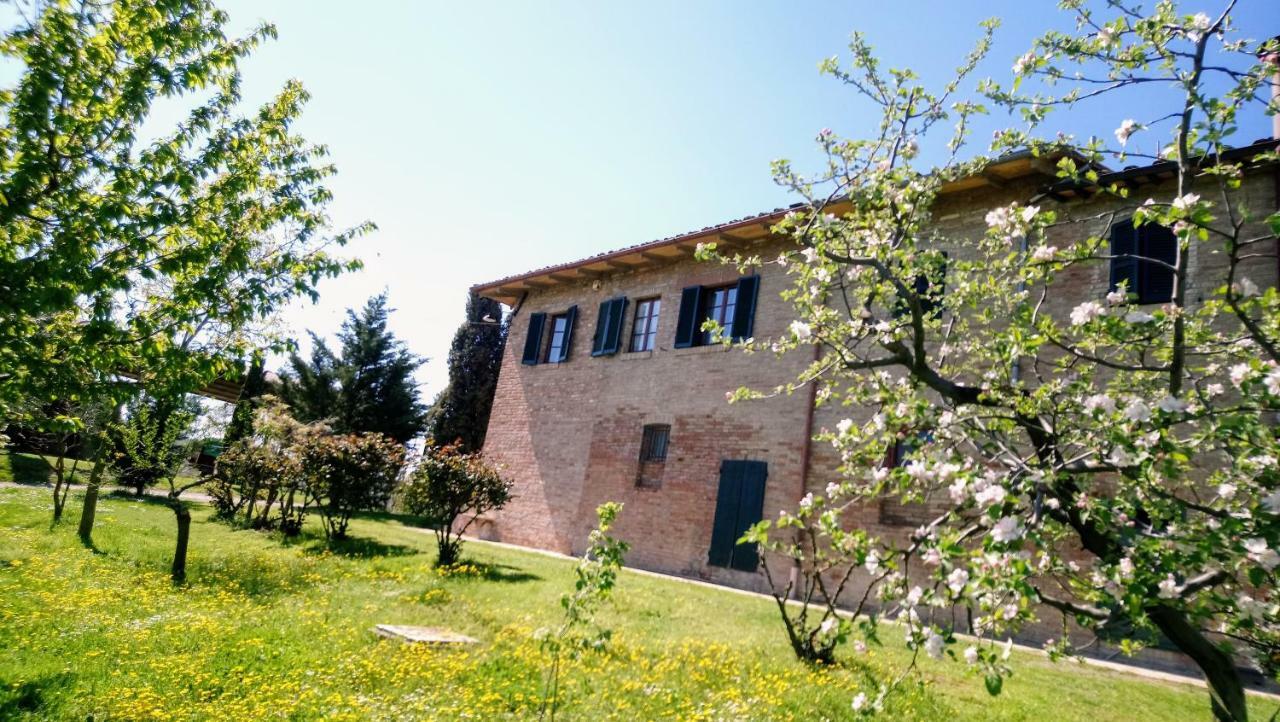 Agriturismo Casa Rossa Chianciano Terme Bagian luar foto